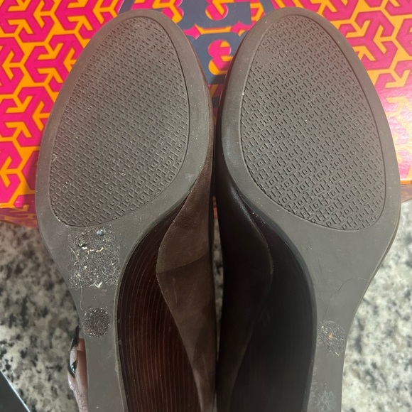 Tory Burch Brown Wedges size 10 - Picture 4 of 6